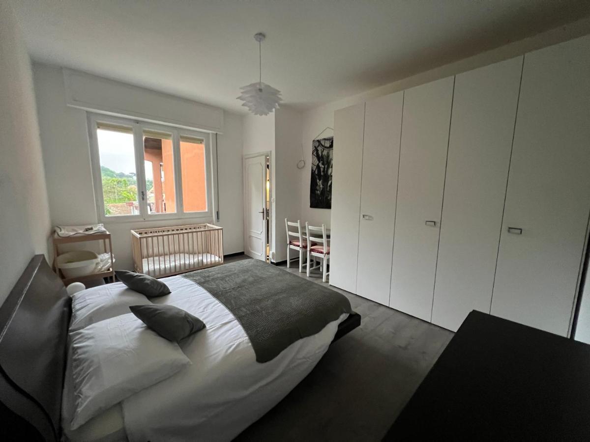 Villa Silvia, Indipendente Con Giardino Privato E Garage ヴァラッツェ エクステリア 写真